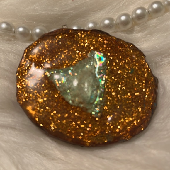 Faux Pearls & Stretchy One of a Kind Rare Unique Handmde Charm Necklace - Picture 9 of 17